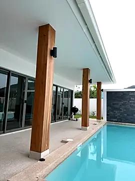 JuicyFruits93 on StripChat