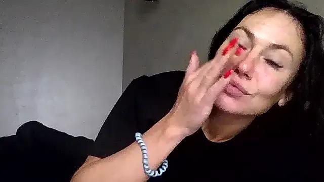 JulianaGold1 — big shokolad