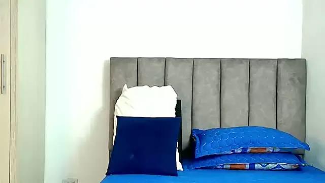 Avatar of karina_lewis_