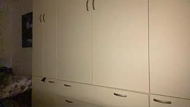 KellyAngie — lips close