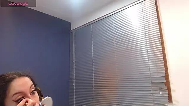 KendraaSimons — zoom in my asshole