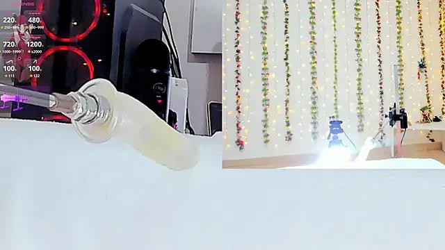 Kitty__Rose__ on StripChat 