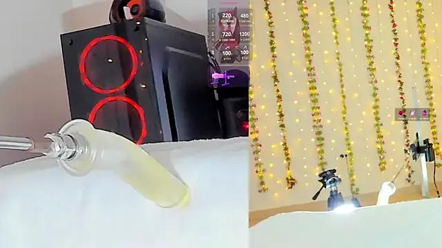 Kitty__Rose__ on StripChat 