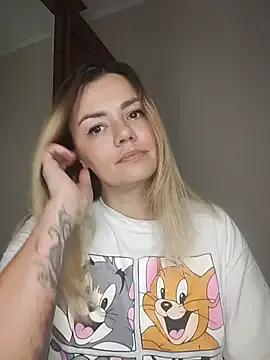 StripChat KrissSexi is Freechat KrissSexi — Naked