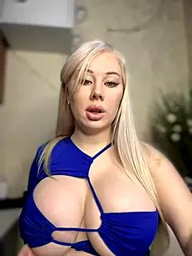 LaraHollywood's avatar