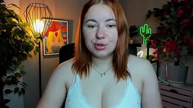 LAYLAxSTAR on StripChat 