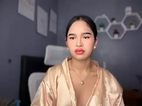 lelasohna on StripChat 