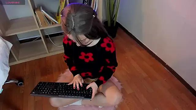 Avatar of lexirouge__