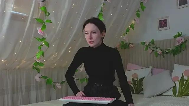 Lil_tits_girls — Show the armpits