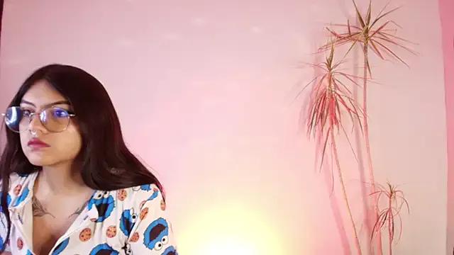 Lilith_and_Khloe on StripChat 