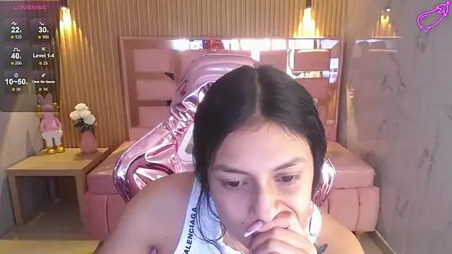 lilith_petit_sub on StripChat 