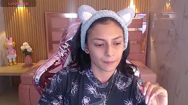 lilith_petit_sub on StripChat 