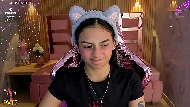 lilith_petit_sub on StripChat 