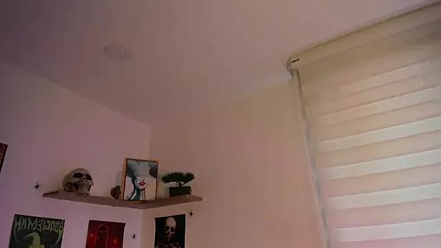 Lilith_salvatoree on StripChat