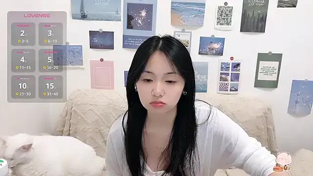 LiLiYbaby on StripChat 