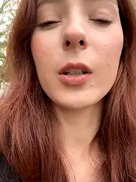 StripChat LilluKatten is Freechat LilluKatten — EXPOSE NIPPLES RIGHT IN THE STREET!!!