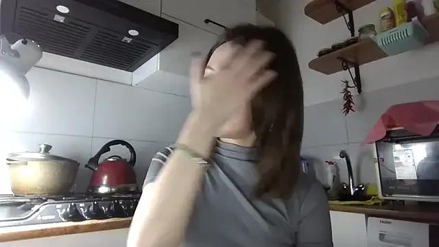 LilysTaylor — show my back