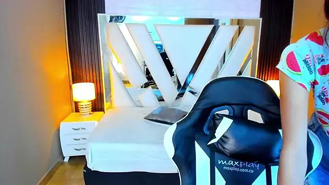 Linda4Petite — make me happy