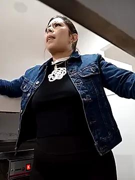 little_susie — Oil/MilkShow+Video Squirt to best tipper