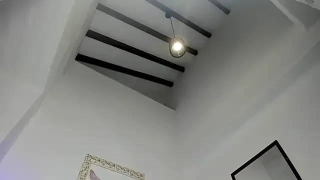 Lola_Blondie on StripChat 