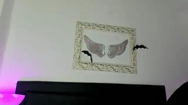 Lola_Blondie on StripChat 