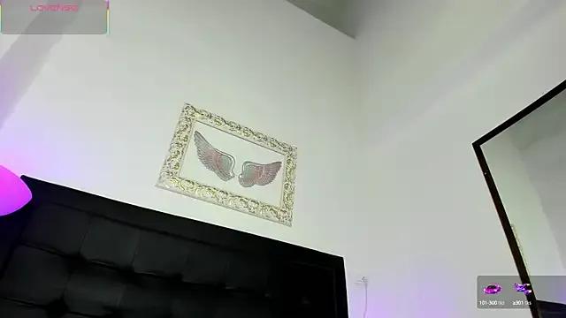 Lola_Blondie on StripChat 