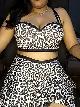 Loveshash1 — FULL NUDE FULL BODY OIL