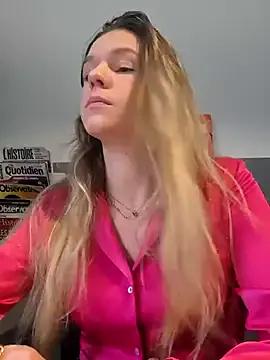 StripChat lucie_mehott is Freechat lucie_mehott — JE ME DOIGTE EN PUBLIC