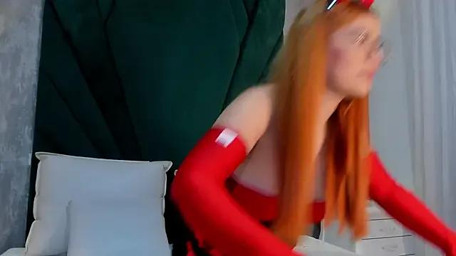 LuliJones on StripChat 