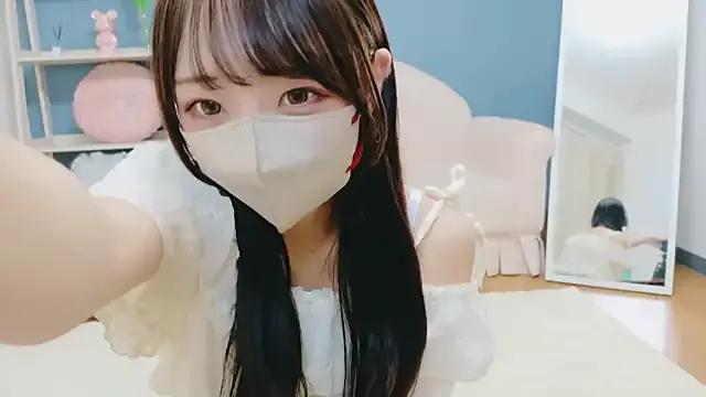 Mashiro-chan on StripChat