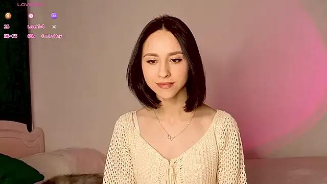 MiaSweetasHoney — Ruffle my hair and look at camera