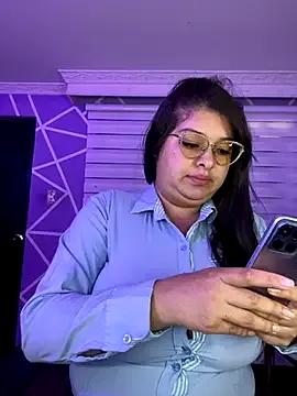 MiiaaJoness on StripChat 