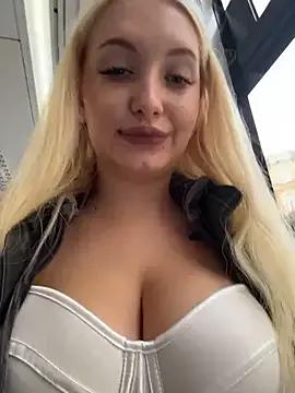 Milkyy_wway — Show PANTIES colour On public