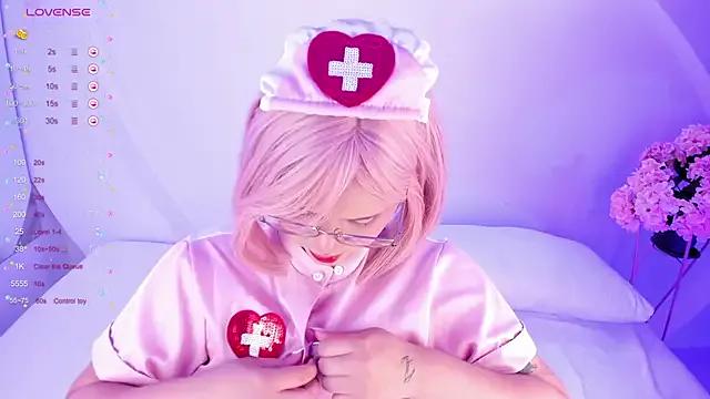 NanaOsaky on StripChat 