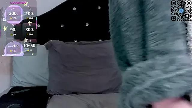 Noninha_ on StripChat 