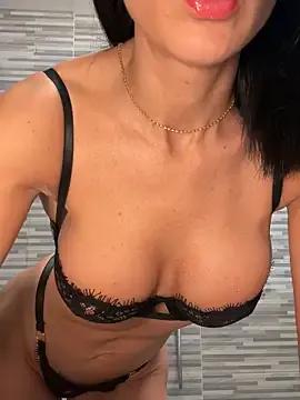 Penelopehot_83 on StripChat