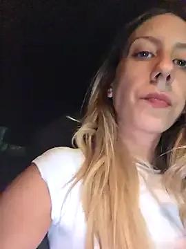 PetiteSecrets — Quitar top parking public 10 min 