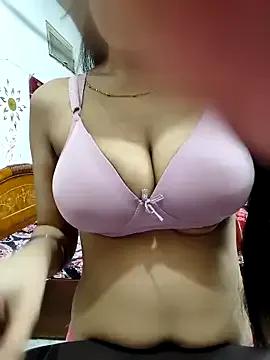 priya_sharma02 on StripChat