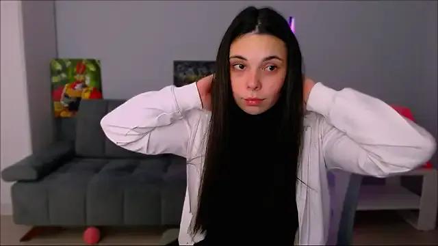 queenofthesense_ on StripChat 