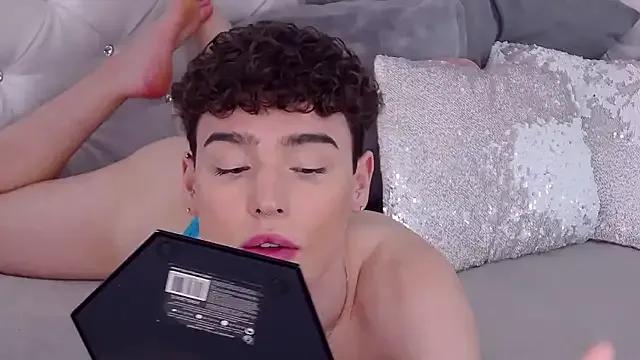 StripChat RobbyCharming is Freechat RobbyCharming — Be my MrPleasure tonight:heart: