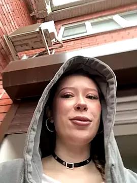 RollDolls on StripChat