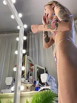 StripChat RosieBlossom is Freechat RosieBlossom — Free them boobies