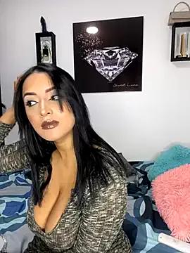 SaharQamar on StripChat 