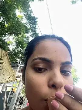 Sandhya_77 on StripChat