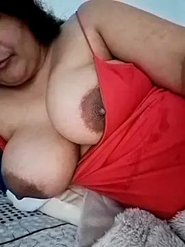 sarahhh1987 on StripChat 