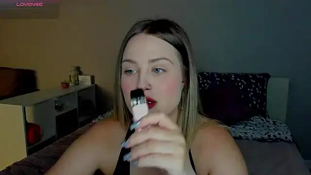 Sassy_Talkin_ on StripChat 