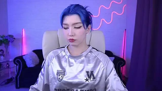 SelenaIris on StripChat 