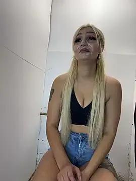 sexycouples35 on StripChat