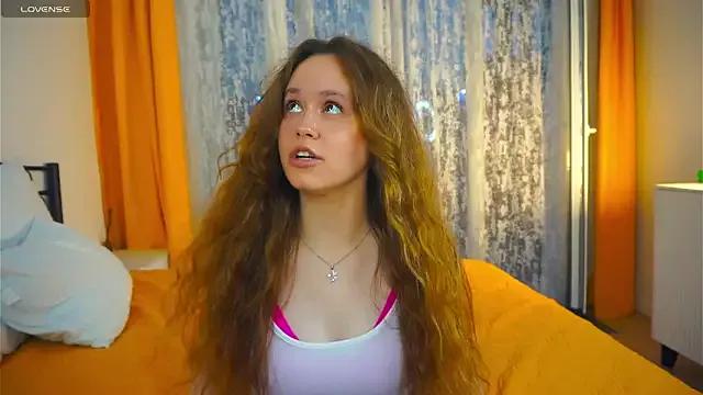 SusannaScholler on StripChat 