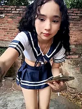 sweet_outdoor_charm's avatar